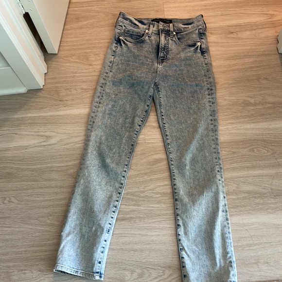 Veronica Beard- Ryleigh High Rise Slim Straight Jeans - Picture 6 of 11